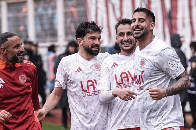 1. Lig'e yükselecek ilk ekip belli oluyor