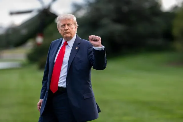 ABD Başkanı Trump'tan Kritik Açıklama: İran'da Düşen Savaş Uçağının İkinci Pilotu da Sağ Salim Kurtarıldı