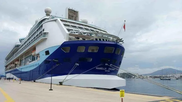 Bodrum'a bin 812 yolcusuyla geldi