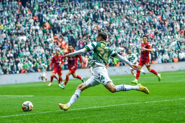 Bursaspor, Mardin 1969 Spor'u 2-0 Yenerek İkinci Lig'de Umudunu Sürdürüyor