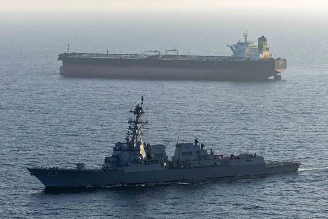 CENTCOM: Bir petrol tankerinin İran