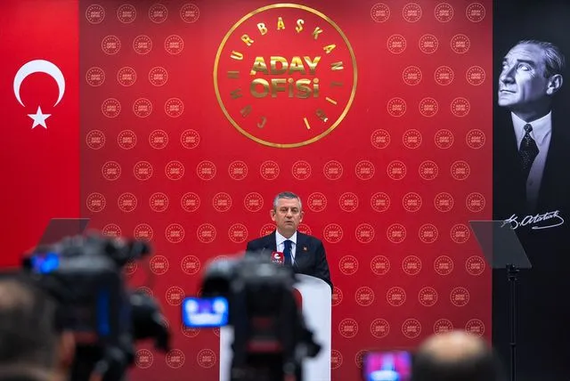 CHP Genel Başkanı Özel basın toplantısı düzenledi Açıklaması