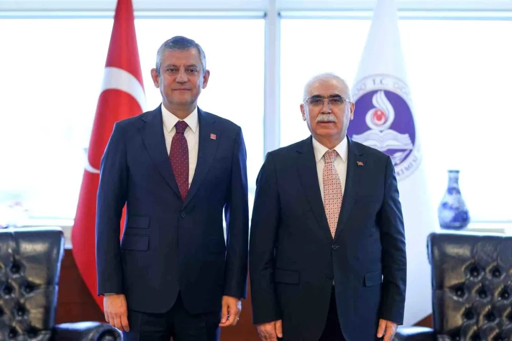 CHP Genel Başkanı Özel