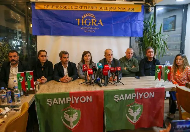 Diyarbakır'da Şampiyonluk Ateşi Yakıldı: Amedspor Yönetimi ve Teknik Heyeti Kenetlendi