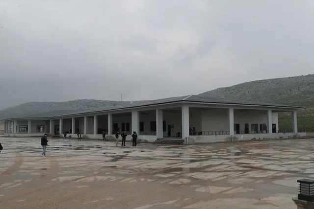 Hatay'daki Cilvegözü Sınır Kapısı'nda tır parkı inşası tamamlandı