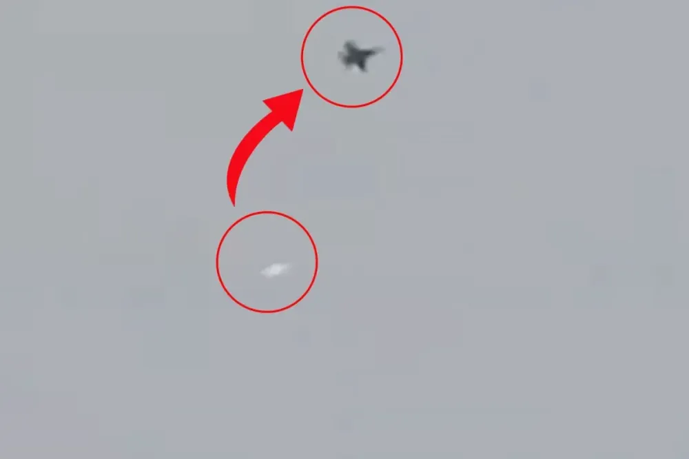 İran'ın ABD'ye ait F/A-18 savaş uçağını hedef aldığı anlar kamerada - Son Dakika