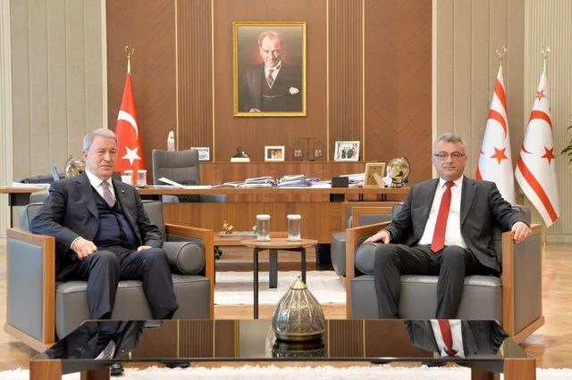KKTC Cumhurbaşkanı Erhürman, TBMM Milli Savunma Komisyonu Başkanı Akar