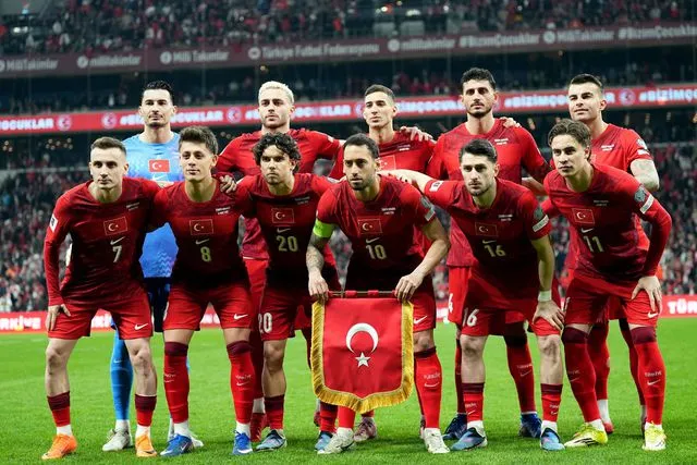Köşeyi döndüler! Bizim Çocuklar