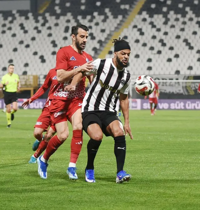 Manisa FK evinde Özbelsan Sivasspor