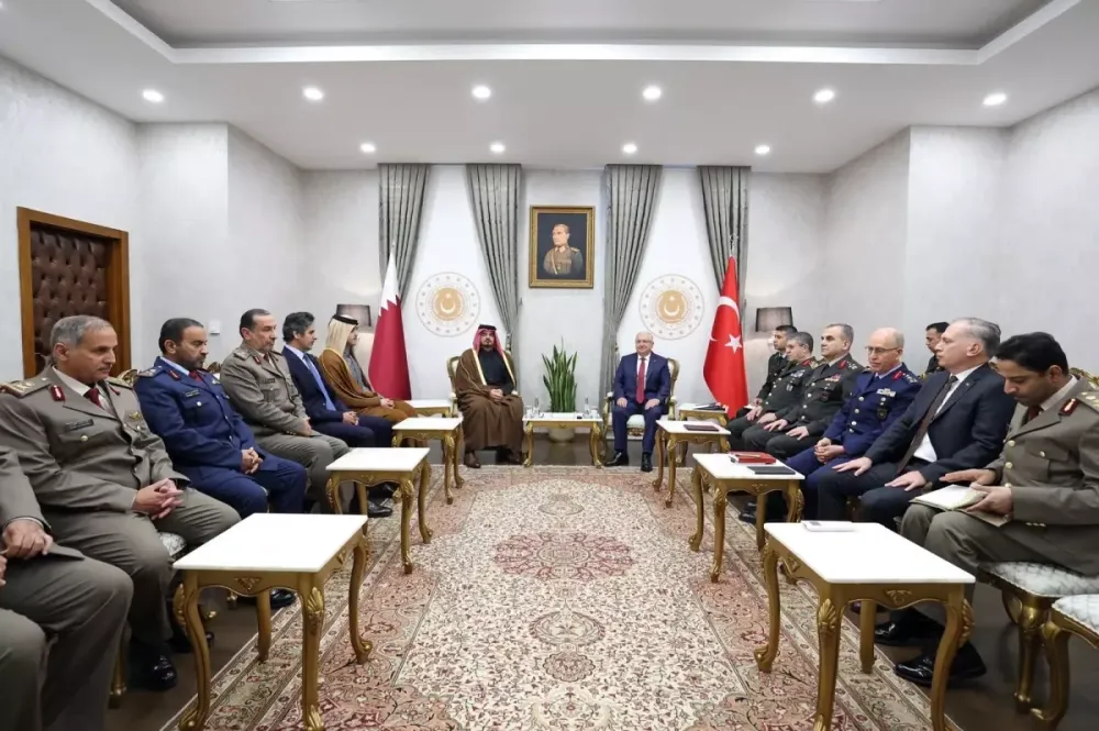 Milli Savunma Bakanı Yaşar Güler, Katar Emiri