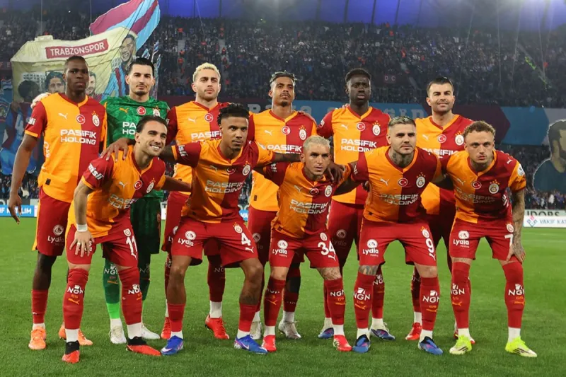 Abdülkerim Bardakcı, Trabzonspor maçının sonunda kırmızı kart gördü