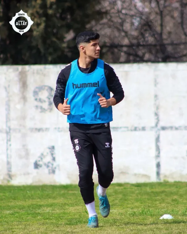 Altay'dan genç oyunculara şans