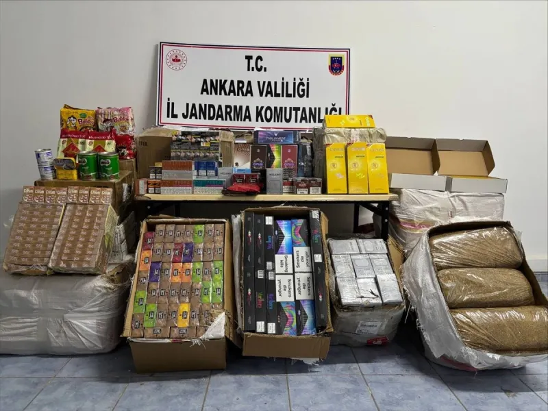 Ankara'da Kaçak Mal Taşıyan Tır Yakalandı