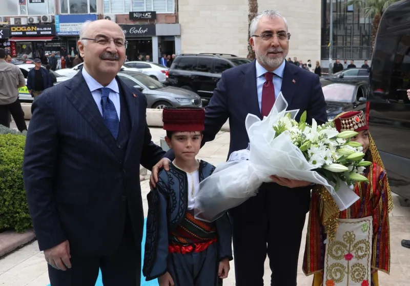 Bakan Işıkhan: Türkiye