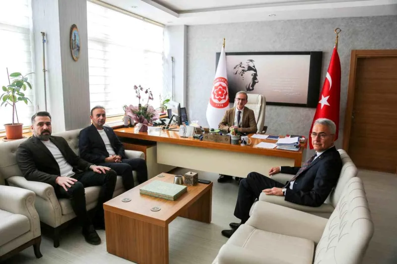 Başkan Özdemir, medikal firmaların mağduriyetlerini Doğan ile görüştü