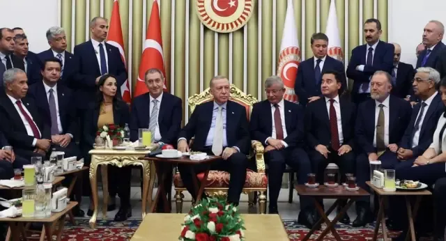 DEVA Partisi Lideri Babacan'dan Bayram Mesajı ve Siyasi Gündem Değerlendirmesi