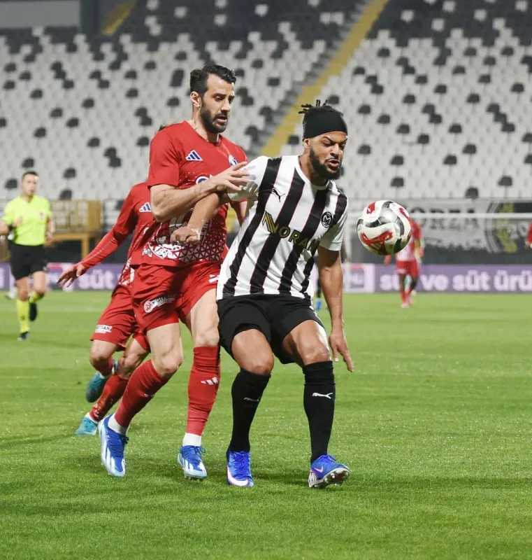 Manisa FK evinde Özbelsan Sivasspor