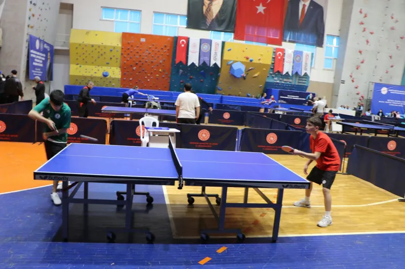 Sporun ENGELLERİ AŞAN GÜCÜ: İşitme Engelliler Masa Tenisi Şampiyonası Samsun'da Coşkulu Başlangıç Yaptı