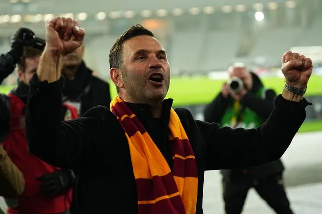Okan Buruk