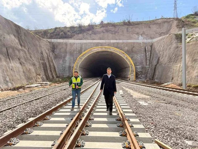 "Osmaneli-Bursa-Bandırma Hızlı Tren Hattı Projesi" çalışmaları yerinde incelendi