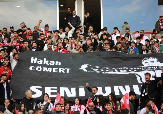 Trendyol 1. Lig: Özbelsan Sivasspor: 1 Esenler Erokspor: 3