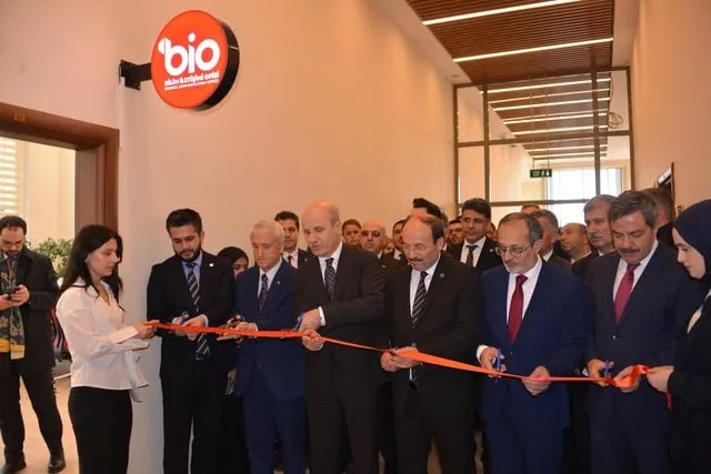 YÖK Başkanı Özvar: Öğrencilerimizi gerçek hayat problemleriyle temas ettiren eğitim modelini gerekli görüyoruz
